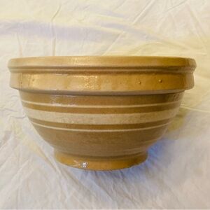 Antique round stoneware yellow ware bowl 3 white bands gloss glaze ridged lip
